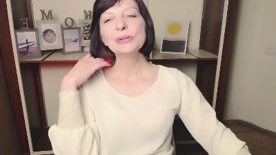 AngelinaLess_ live cam on Cam4