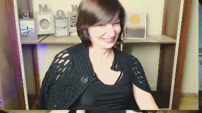 AngelinaLess_ live cam on Cam4