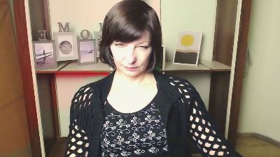 AngelinaLess_ live cam on Cam4