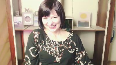 AngelinaLess_ live cam on Cam4