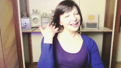 AngelinaLess_ live cam on Cam4