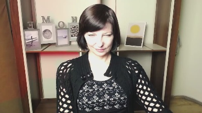 AngelinaLess_ live cam on Cam4
