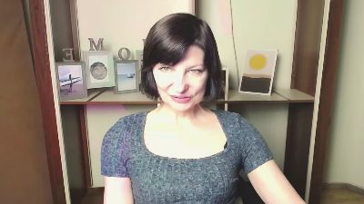 AngelinaLess_ live cam on Cam4