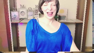 AngelinaLess_ live cam on Cam4