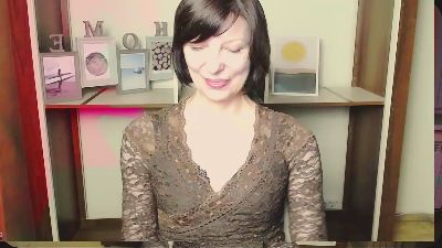 AngelinaLess_ live cam on Cam4