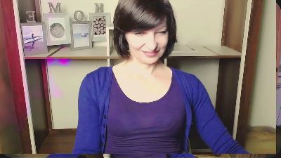AngelinaLess_ live cam on Cam4