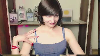 AngelinaLess_ live cam on Cam4