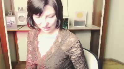 AngelinaLess_ live cam on Cam4