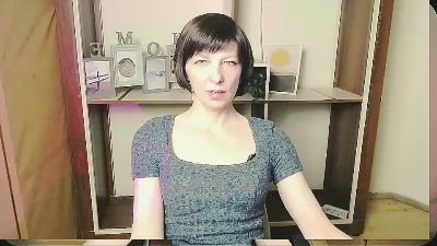 AngelinaLess_ live cam on Cam4