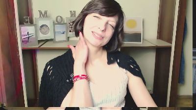 AngelinaLess_ live cam on Cam4