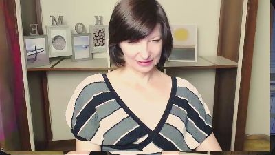 AngelinaLess_ live cam on Cam4