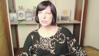 AngelinaLess_ live cam on Cam4