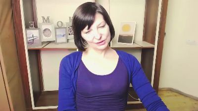 AngelinaLess_ live cam on Cam4