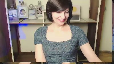 AngelinaLess_ live cam on Cam4