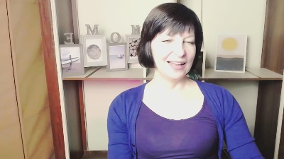 AngelinaLess_ live cam on Cam4