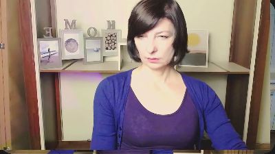 AngelinaLess_ live cam on Cam4