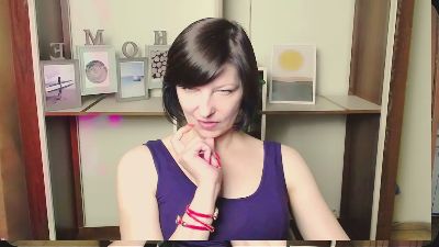 AngelinaLess_ live cam on Cam4