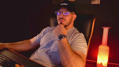 AngeloEric live cam on Cam4