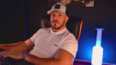 AngeloEric live cam on Cam4