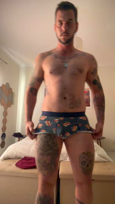 Angelo_viana live cam on Cam4