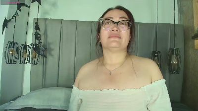 Angie_Salazar live cam on Cam4
