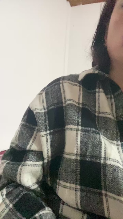 Watch  Angiee237 live on Cam4