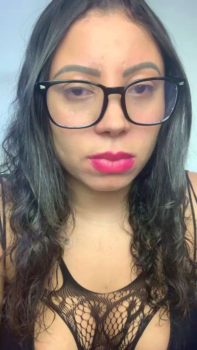 Aninha699 live cam on Cam4