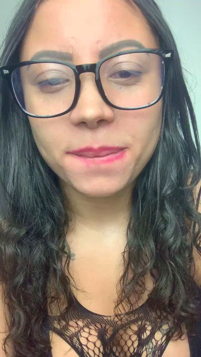 Aninha699 live cam on Cam4