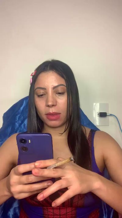 Aninha699 live cam on Cam4