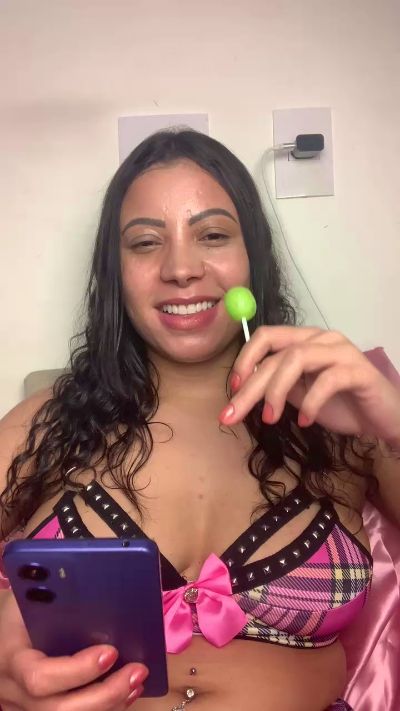 Aninha699 live cam on Cam4
