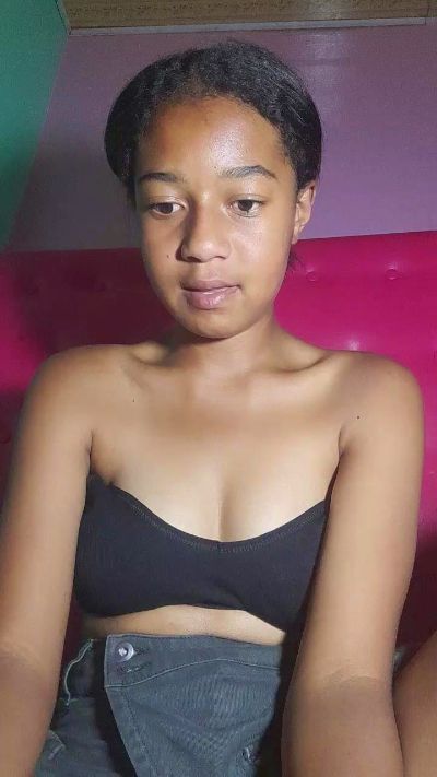 Anjara01 live cam on Cam4