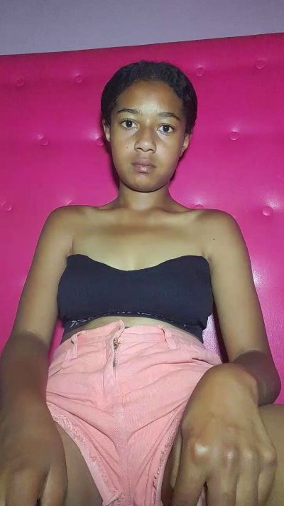 Anjara01 live cam on Cam4