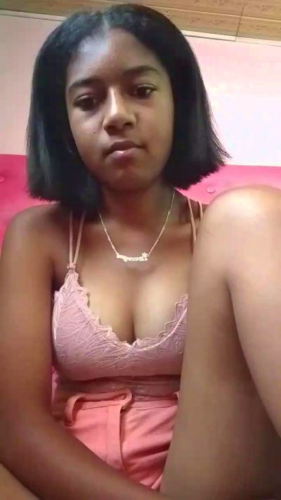 Anjara01 live cam on Cam4