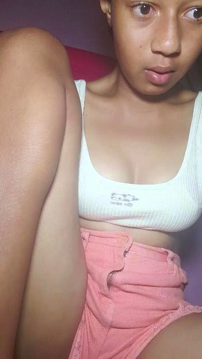 Anjara01 live cam on Cam4