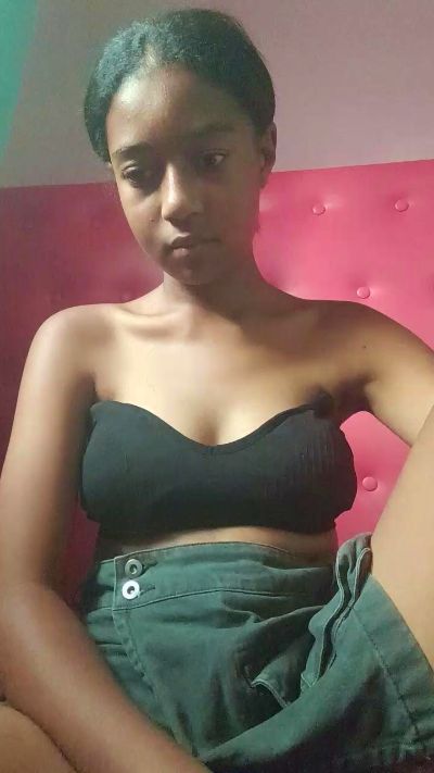 Anjara01 live cam on Cam4
