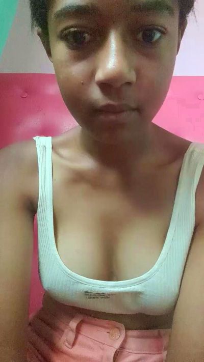 Anjara01 live cam on Cam4