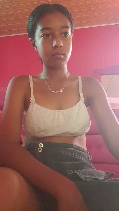 Anjara01 live cam on Cam4