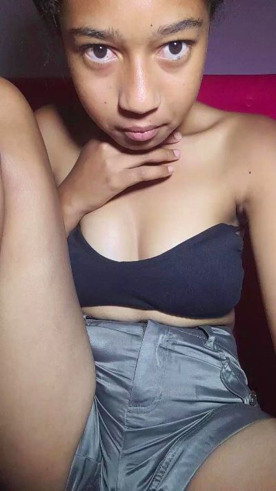 Anjara01 live cam on Cam4