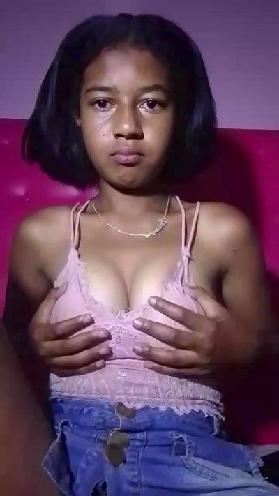 Anjara01 live cam on Cam4