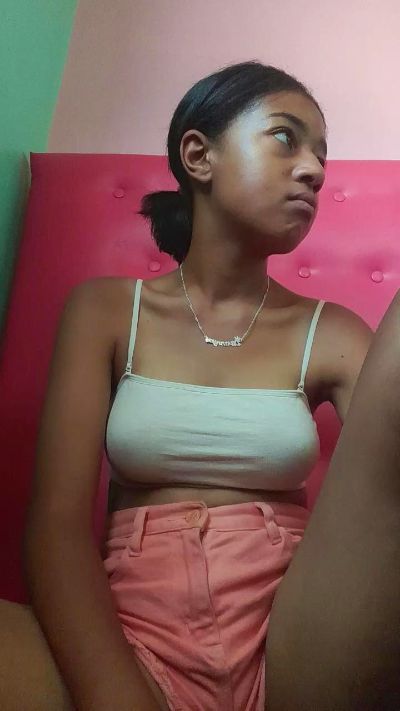 Anjara01 live cam on Cam4