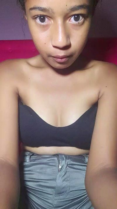 Anjara01 live cam on Cam4