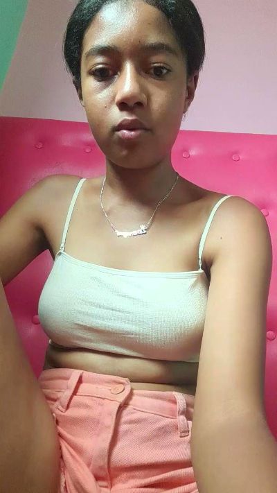 Anjara01 live cam on Cam4