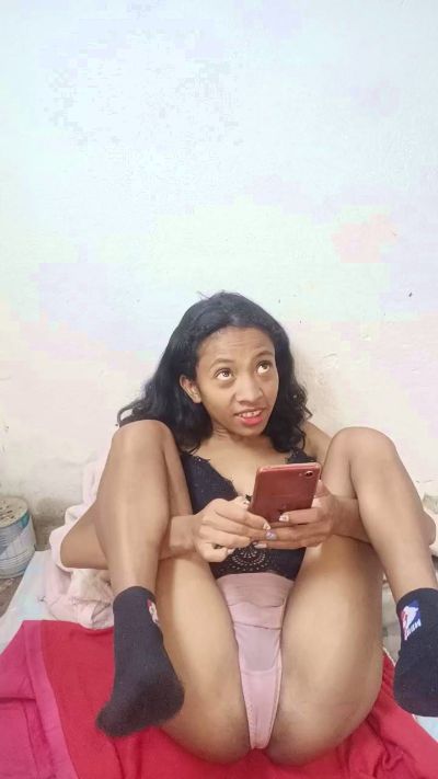 AnjelyG live cam on Cam4