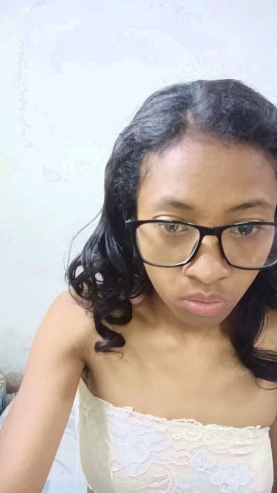 AnjelyG live cam on Cam4