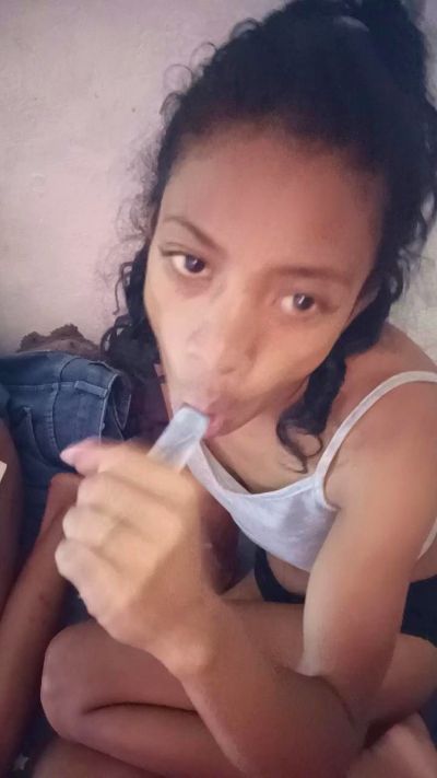 AnjelyG live cam on Cam4