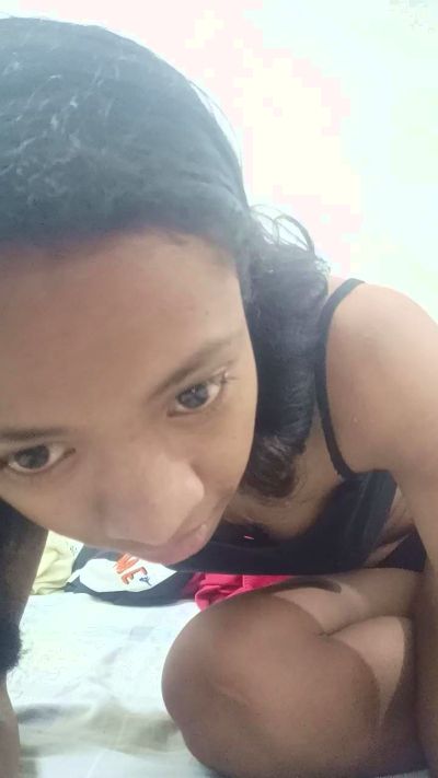 AnjelyG live cam on Cam4