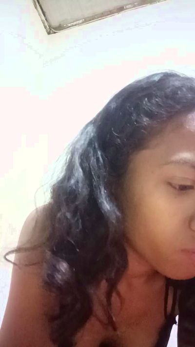 AnjelyG live cam on Cam4