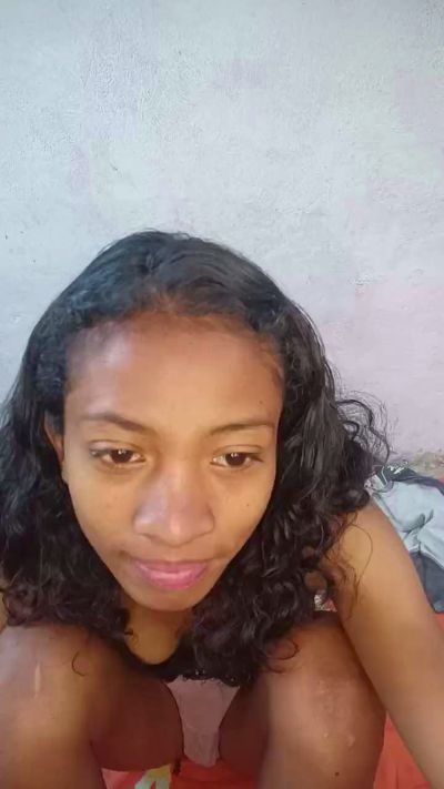 AnjelyG live cam on Cam4