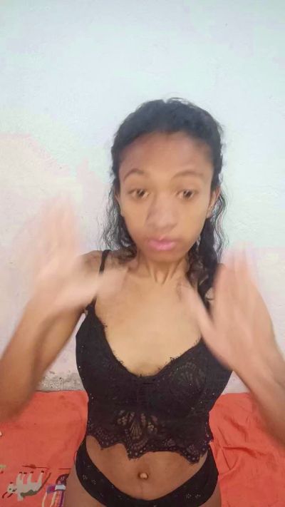 AnjelyG live cam on Cam4