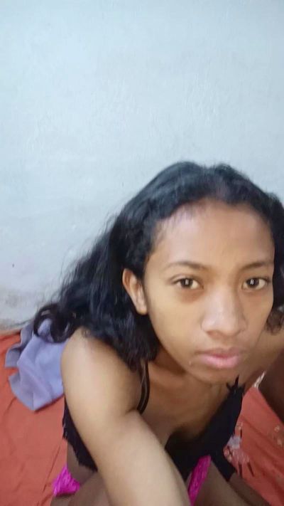 AnjelyG live cam on Cam4